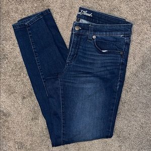 Universal Thread Jeans